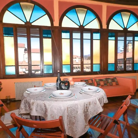 아파트 Arolo Sleeps 5 *