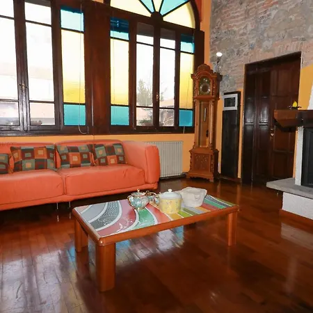 Arolo Sleeps 5 아파트 Monvalle