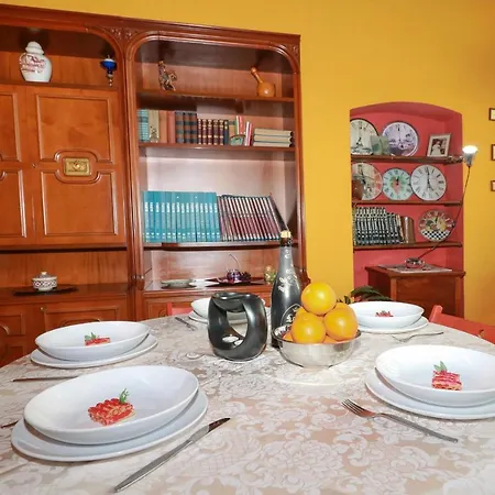 아파트 Arolo Sleeps 5