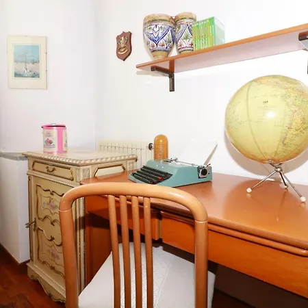 아파트 Arolo Sleeps 5 *