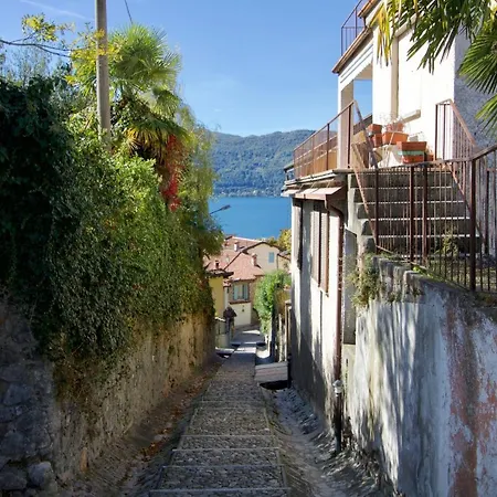 Arolo Sleeps 5 아파트 Monvalle